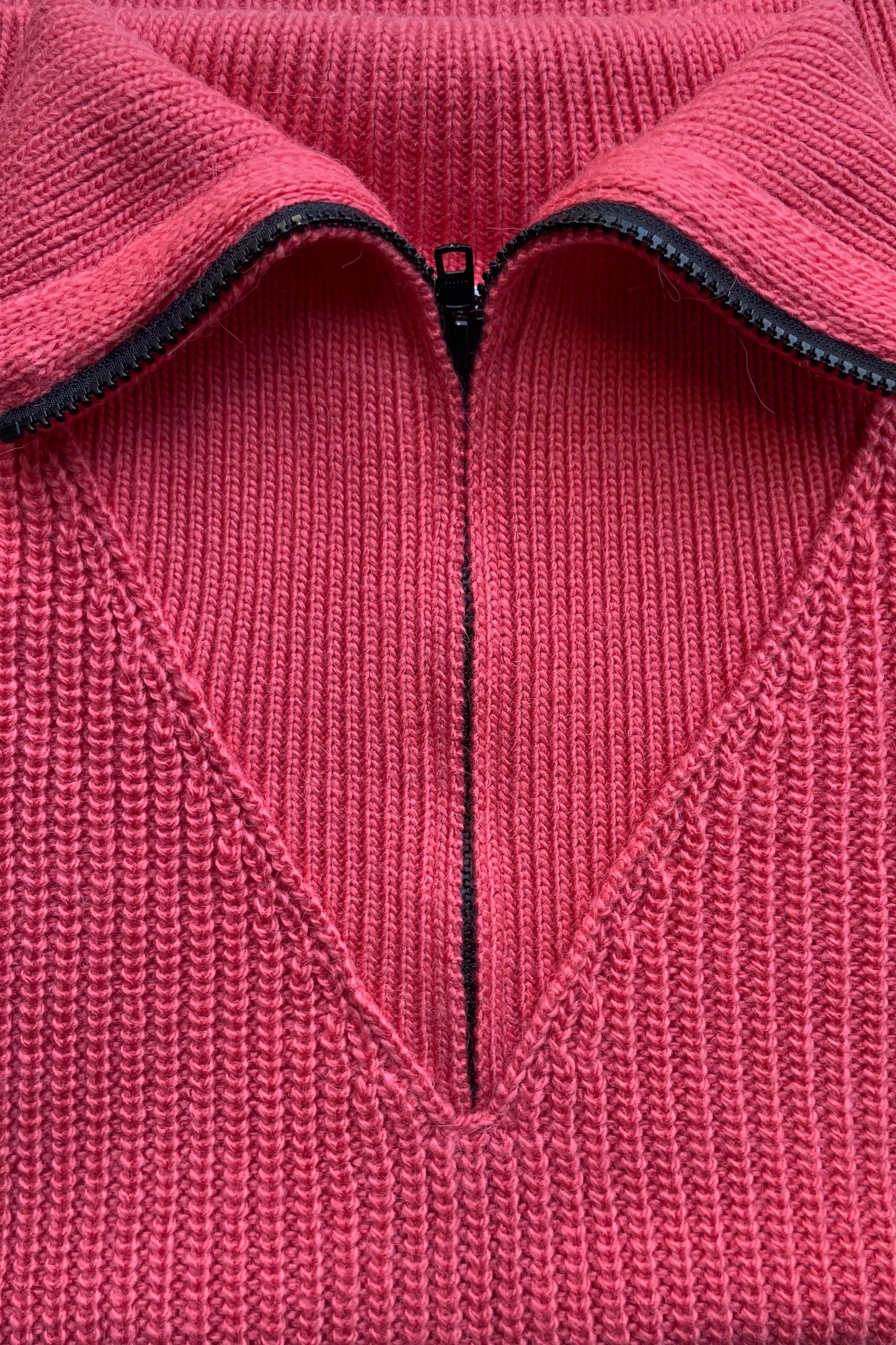 Wollpullover in Pfirsichrot