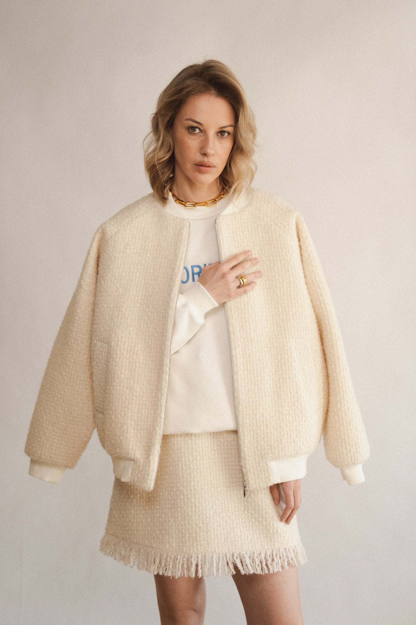 Bouclé-Bomber in Beige